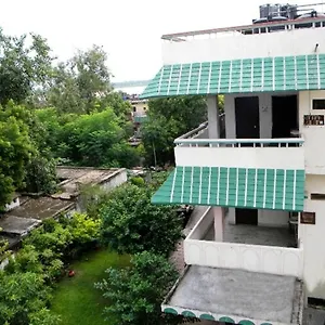 Om Guest house