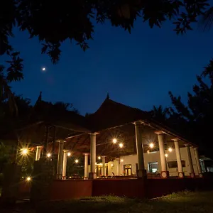 palmgrove-lake-resort.kerala-hotels.net/