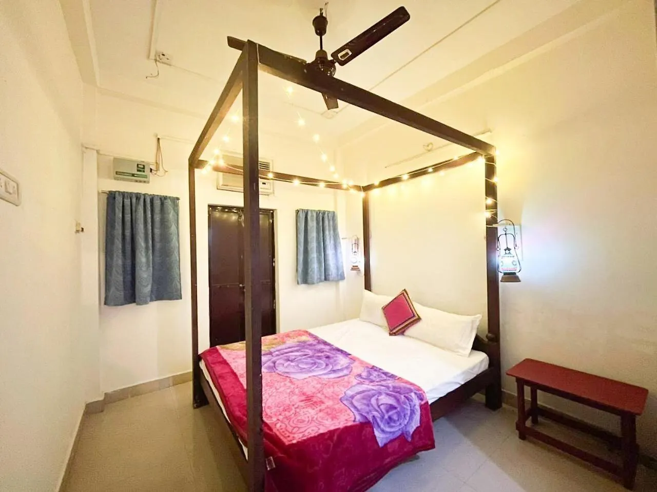 Madsquad Hostel Dorms & Rooms Varanasi India